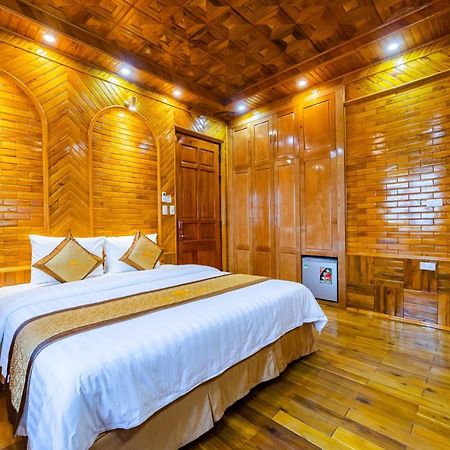 Theking Hotel Huong Gia Exterior photo