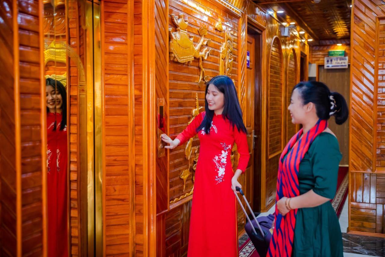 Theking Hotel Huong Gia Exterior photo